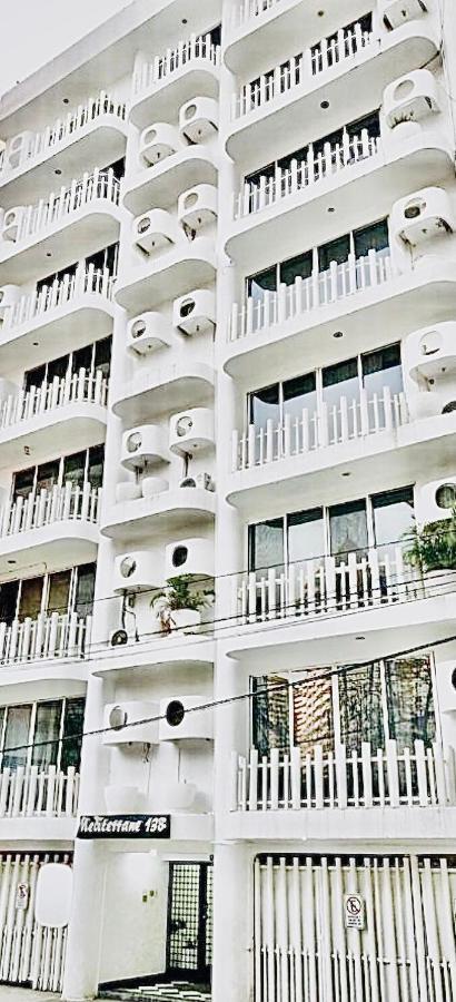 Sky Inn Acapulco Y Condominio Mediterrane Exterior foto